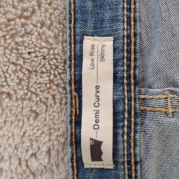 Levi's Demi curve low rise skinny - Picture 4 of 5